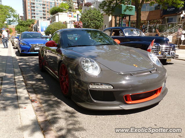 Porsche 911 GT3 spotted in Toronto, Canada