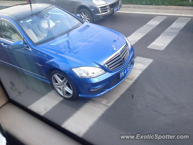 Mercedes S65 AMG spotted in Beijing, China