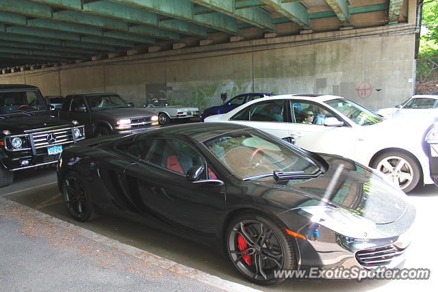 Mclaren MP4-12C spotted in Greenwich, Connecticut