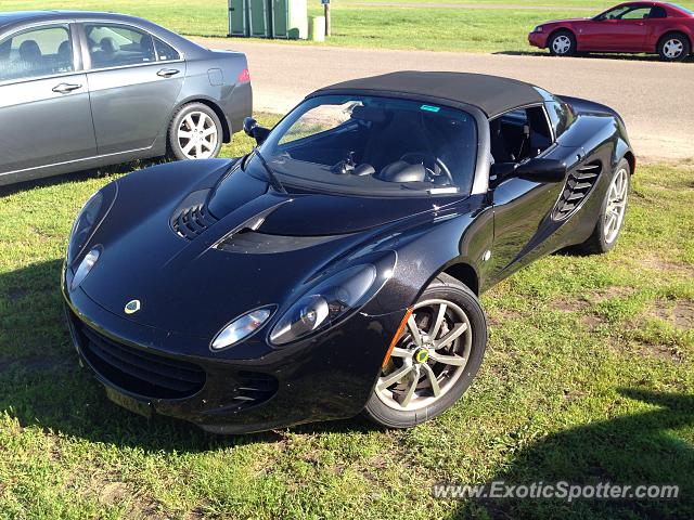 Lotus Elise spotted in Brainerd, Minnesota