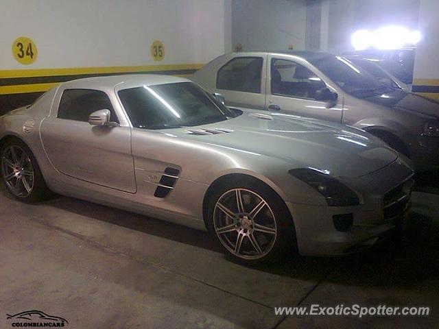 Mercedes SLS AMG spotted in Bogota, Colombia