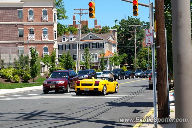 Lamborghini Gallardo spotted in Summit, New Jersey