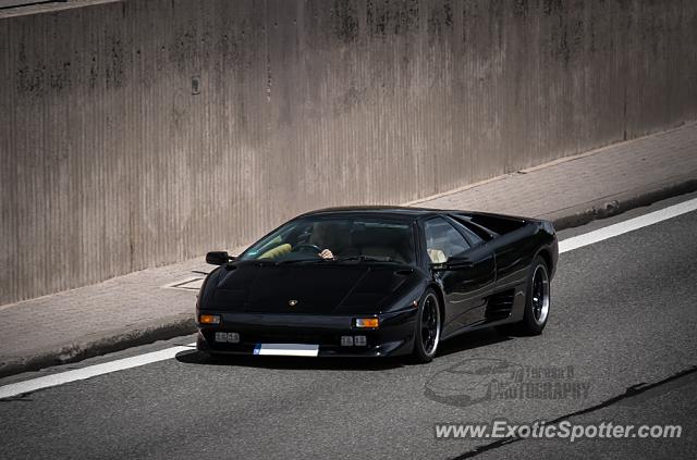 Lamborghini Diablo spotted in A81, Germany