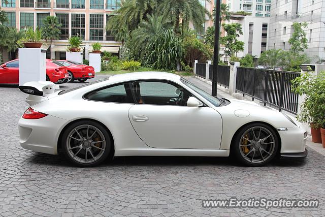 Porsche 911 GT3 spotted in Makati, Philippines