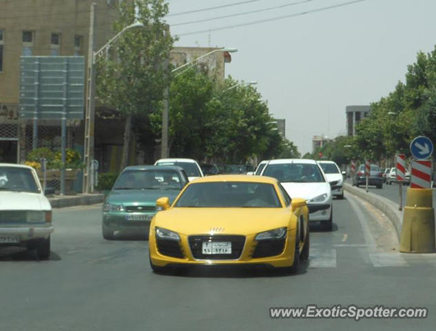 Audi R8 spotted in Tehran, Iran