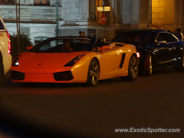 Lamborghini Gallardo spotted in Old Quebec city, Canada