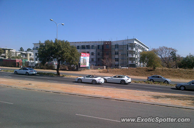 Ferrari FF spotted in Fourways, South Africa