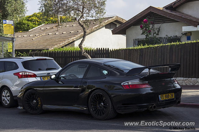 Porsche 911 Turbo spotted in Tel Aviv, Israel