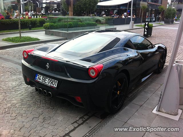 Ferrari 458 Italia spotted in Istanbul, Turkey