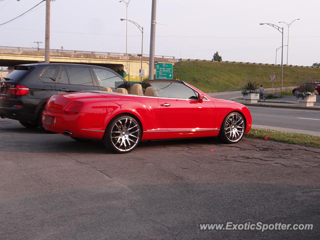 Bentley Continental spotted in Québec, Canada