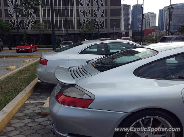 Audi R8 spotted in Taguig, Philippines