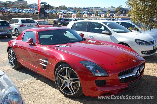 Mercedes SLS AMG spotted in Johannesburg, South Africa