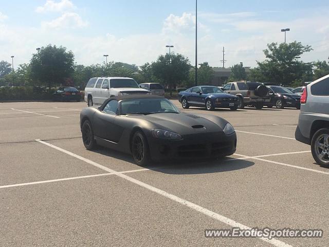 Dodge Viper spotted in St. Louis, Missouri