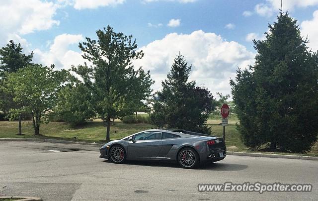 Lamborghini Gallardo spotted in St. Louis, Missouri