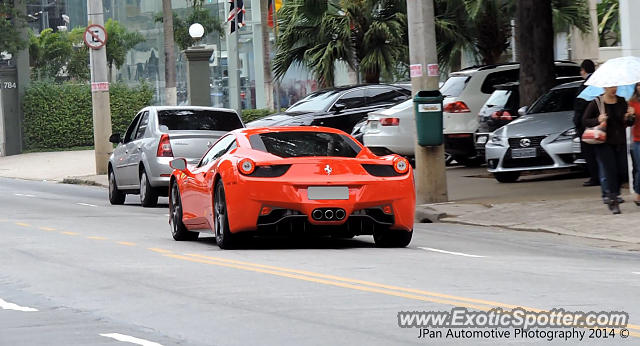 Ferrari 458 Italia spotted in São Paulo, Brazil