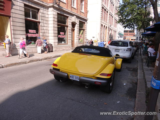 Plymouth Prowler spotted in Old Québec city, Canada