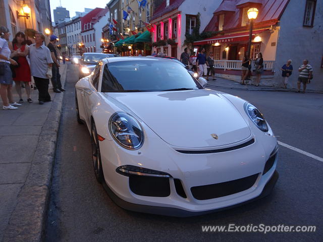 Porsche 911 GT3 spotted in Old Quebec, Canada