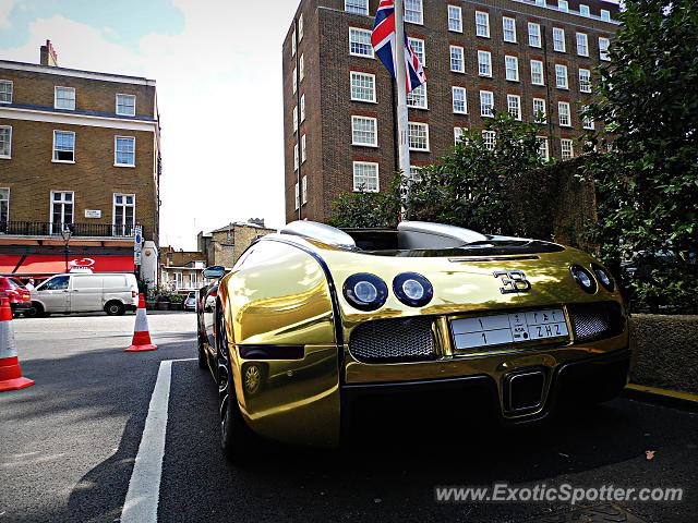 Bugatti Veyron spotted in London, United Kingdom