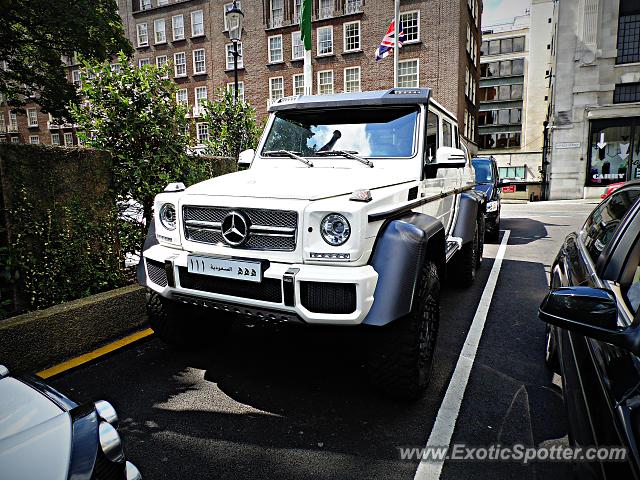 Mercedes SLS AMG spotted in London, United Kingdom