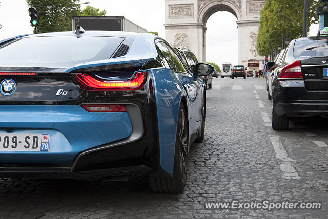 BMW I8 spotted in Paris, France