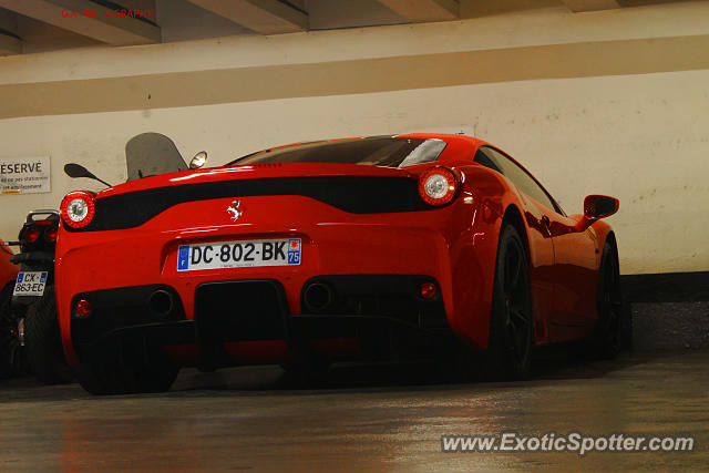 Ferrari 458 Italia spotted in Paris, France