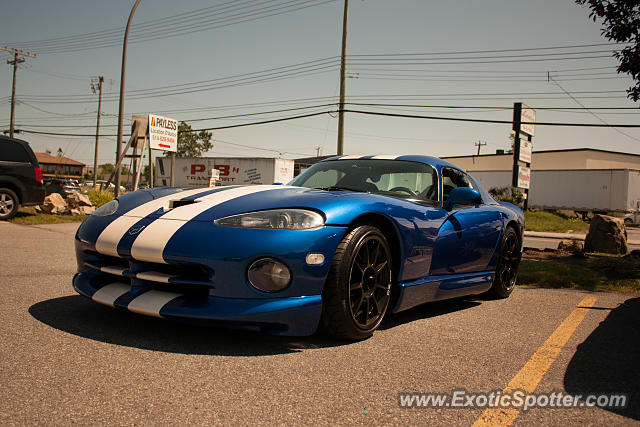 Dodge Viper spotted in Montreal, Canada