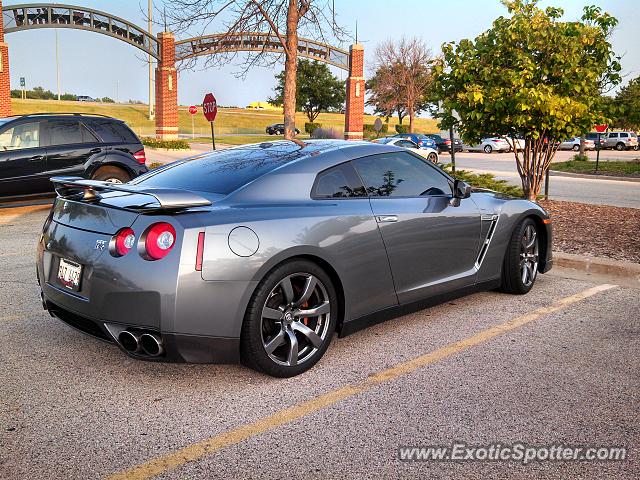 Nissan GT-R spotted in Schaumburg, Illinois