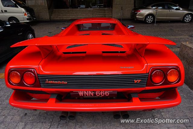 Lamborghini Diablo spotted in Kuala lumpur, Malaysia