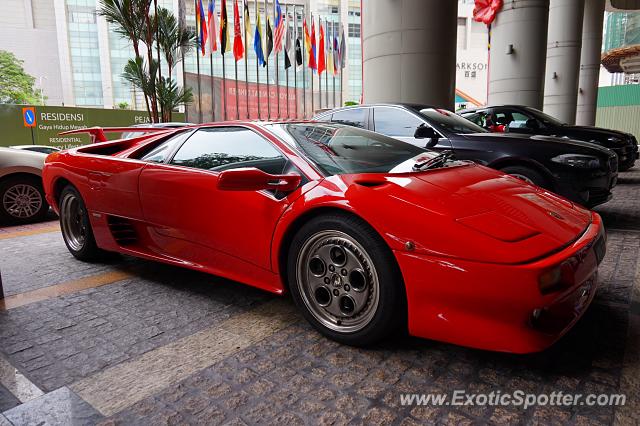 Lamborghini Diablo spotted in Kuala lumpur, Malaysia