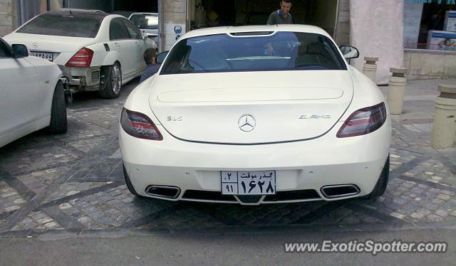 Mercedes SLS AMG spotted in Tehran, Iran