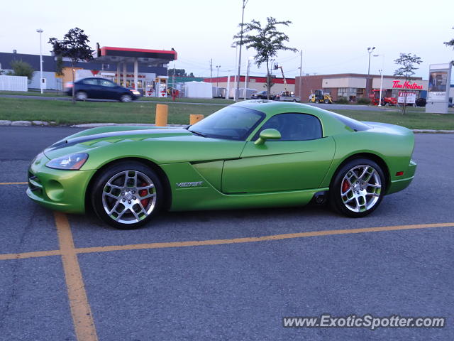 Dodge Viper spotted in Lévis, Canada