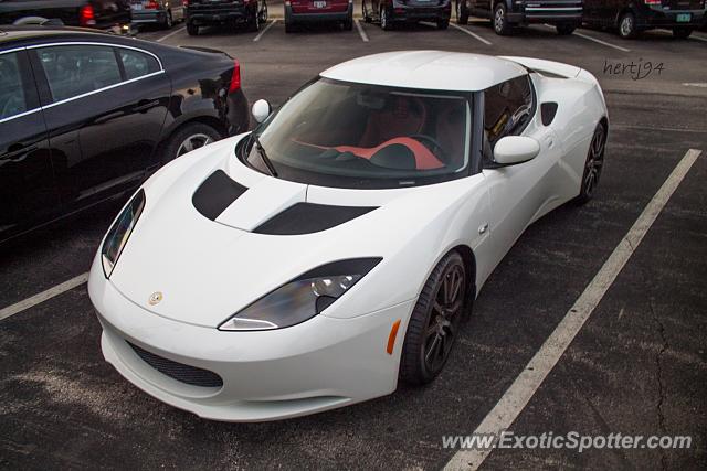 Lotus Evora spotted in Barrington, Illinois