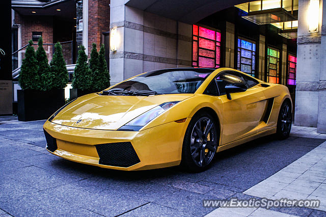 Lamborghini Gallardo spotted in Toronto, Canada