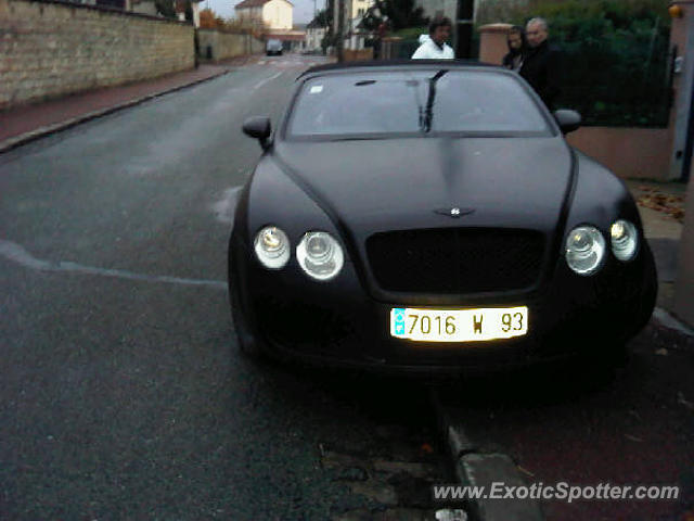 Bentley Continental spotted in Paris, France