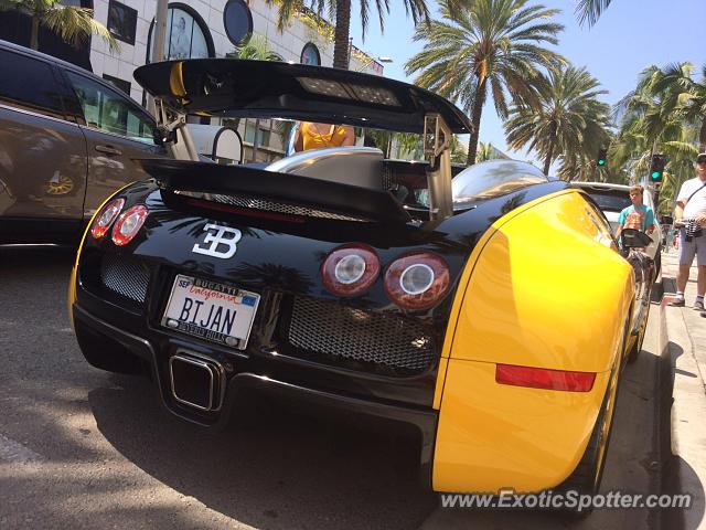 Bugatti Veyron spotted in Rodeo drive, California