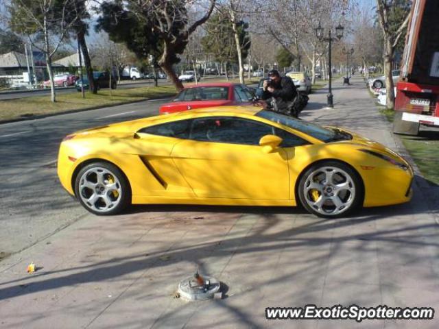 Lamborghini Gallardo spotted in Santiago, Chile