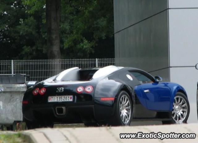 Bugatti Veyron spotted in Hamburg, Germany