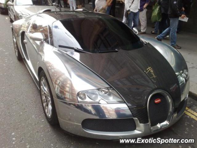 Bugatti Veyron spotted in London, United Kingdom