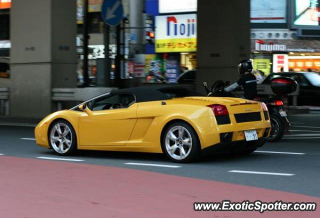 Lamborghini Gallardo spotted in Tokyo, Roppongi, Japan