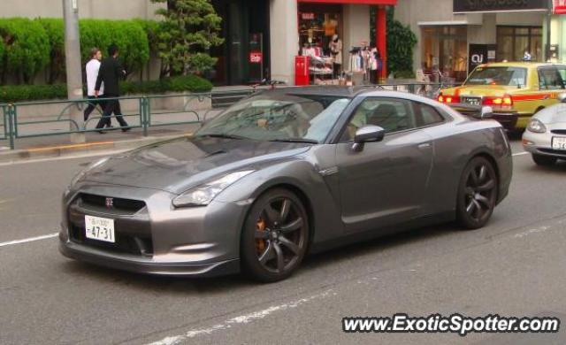 Nissan Skyline spotted in Tokyo, Roppongi, Japan