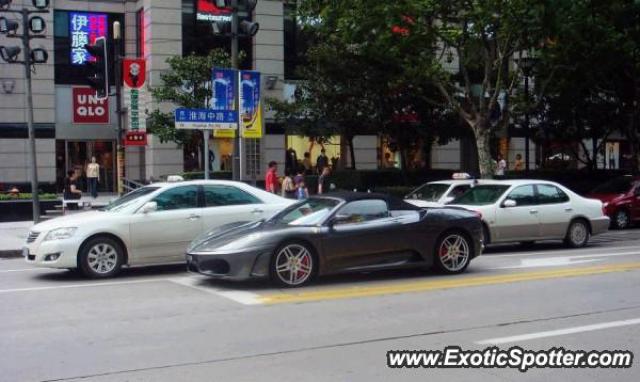 Ferrari F430 spotted in Shanghai, China