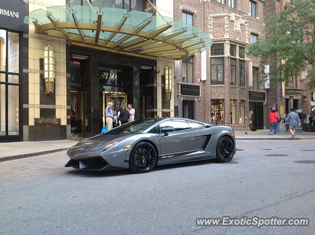 Lamborghini Gallardo spotted in Chicago, Illinois