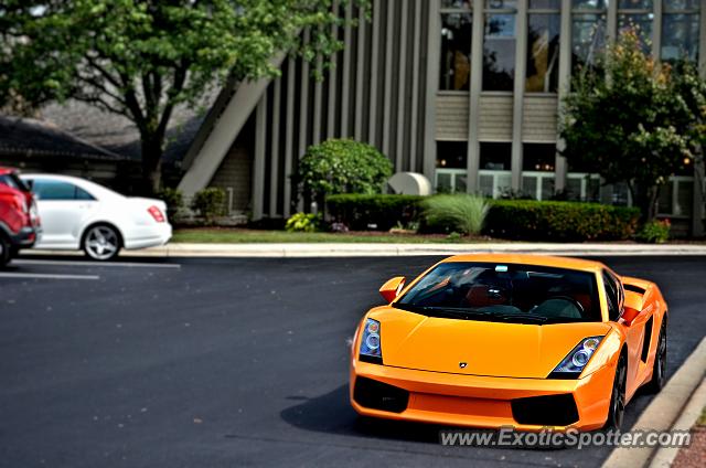 Lamborghini Gallardo spotted in Fontana, Wisconsin