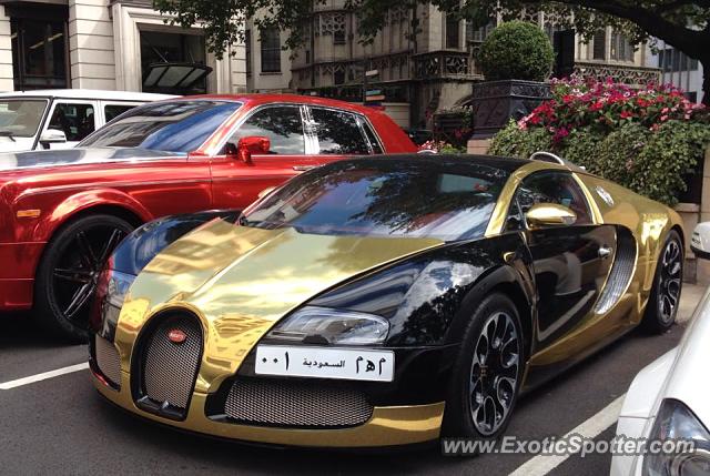 Bugatti Veyron spotted in London, United Kingdom