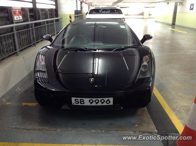 Lamborghini Gallardo spotted in Hong Kong, China