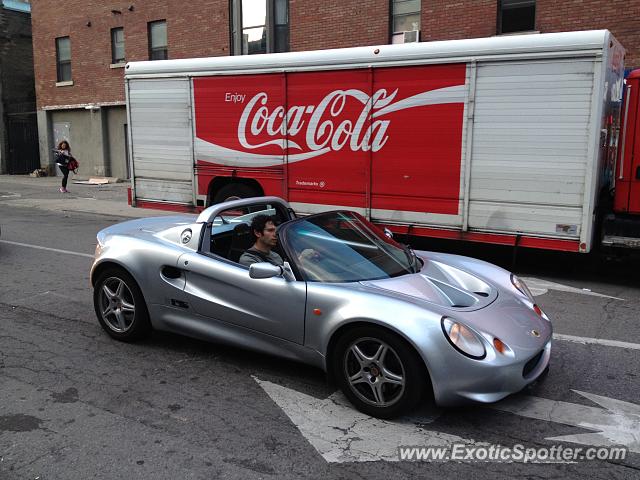 Lotus Elise spotted in Toronto, Canada