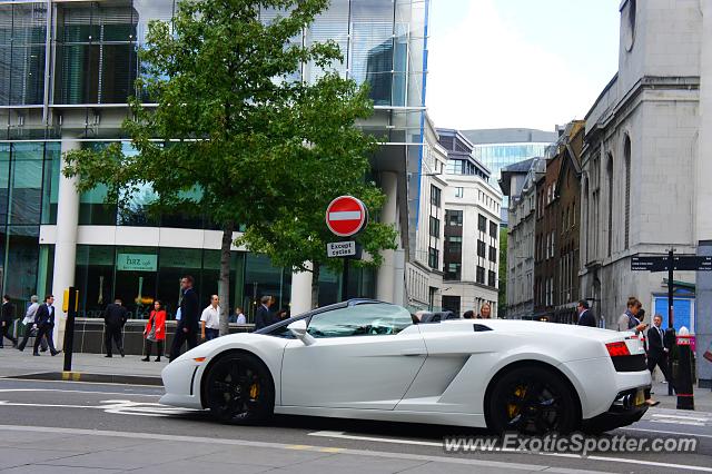 Lamborghini Gallardo spotted in London, United Kingdom