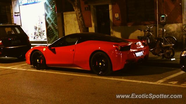 Ferrari 458 Italia spotted in Shanghai, China