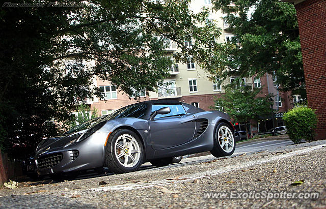 Lotus Elise spotted in Raleigh, North Carolina