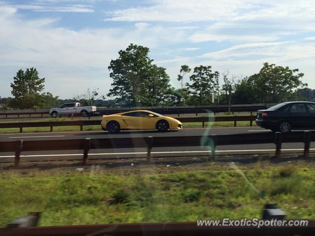 Lamborghini Gallardo spotted in GSP, New Jersey